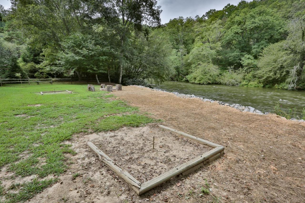 Heaven On The Toccoa Where You Will Enjoy The Sites And Sounds Of The Toccoa River Mineral Bluff Exterior foto